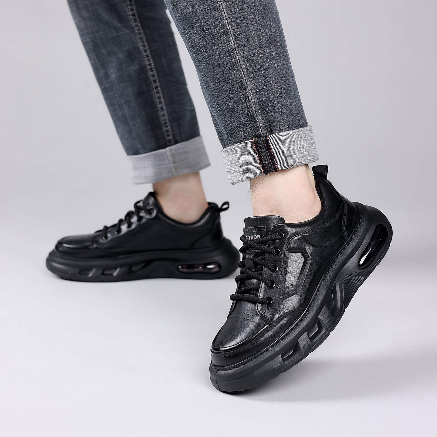 Men's Breathable Leather Thick-Soled Lightweight Trendy Sports Casual Shoes